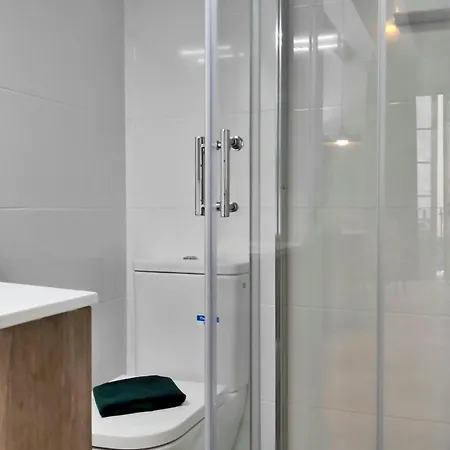 Sant Antoni 3 - Downtown Barcelona. Modern Apartment *