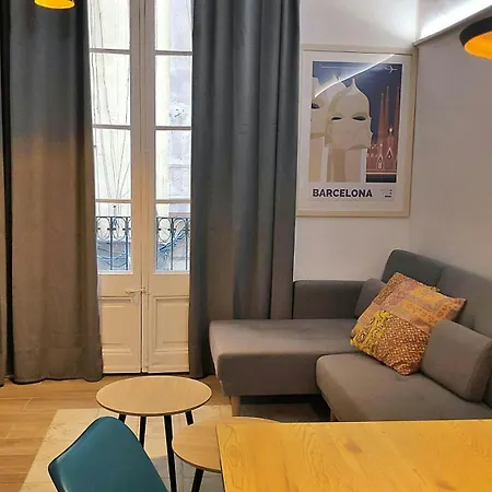 Apartment Sant Antoni 3 - Downtown Barcelona. Modern