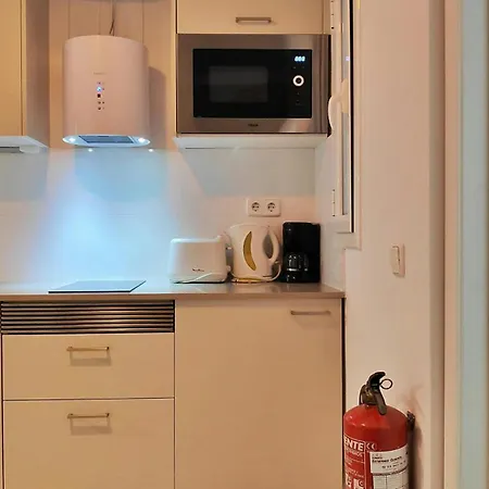 Sant Antoni 3 - Downtown Barcelona. Modern Apartment *