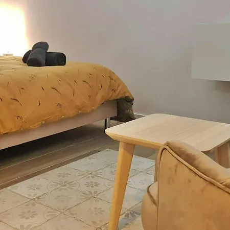 Sant Antoni 3 - Downtown Barcelona. Modern Apartment