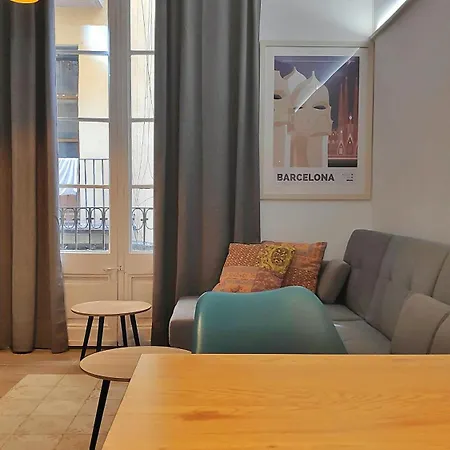 Sant Antoni 3 - Downtown Barcelona. Modern *