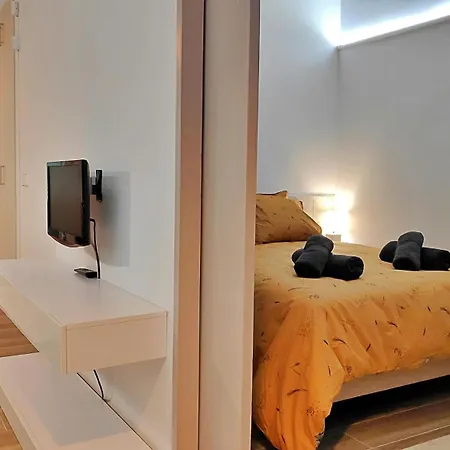 Sant Antoni 3 - Downtown Barcelona. Modern