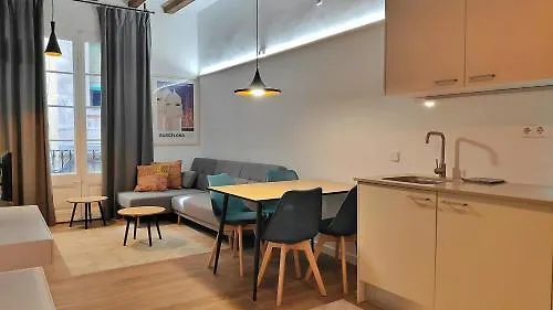 Apartamento S3.mercat Sant Antoni - Location. Metro L2